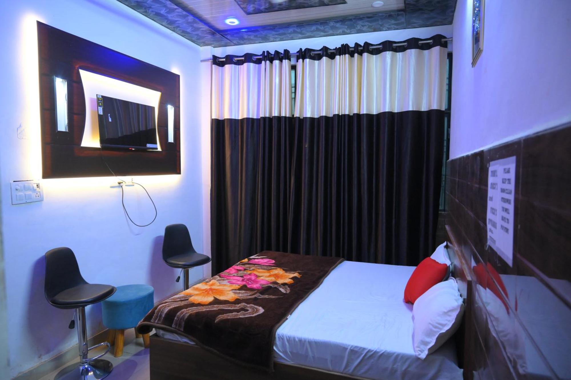 Hotel Starlight Meerut Εξωτερικό φωτογραφία