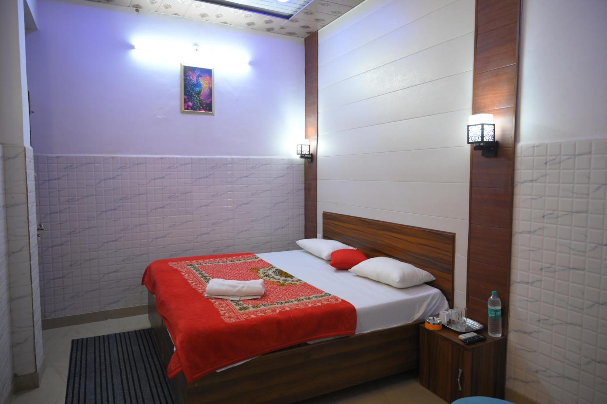 Hotel Starlight Meerut Εξωτερικό φωτογραφία
