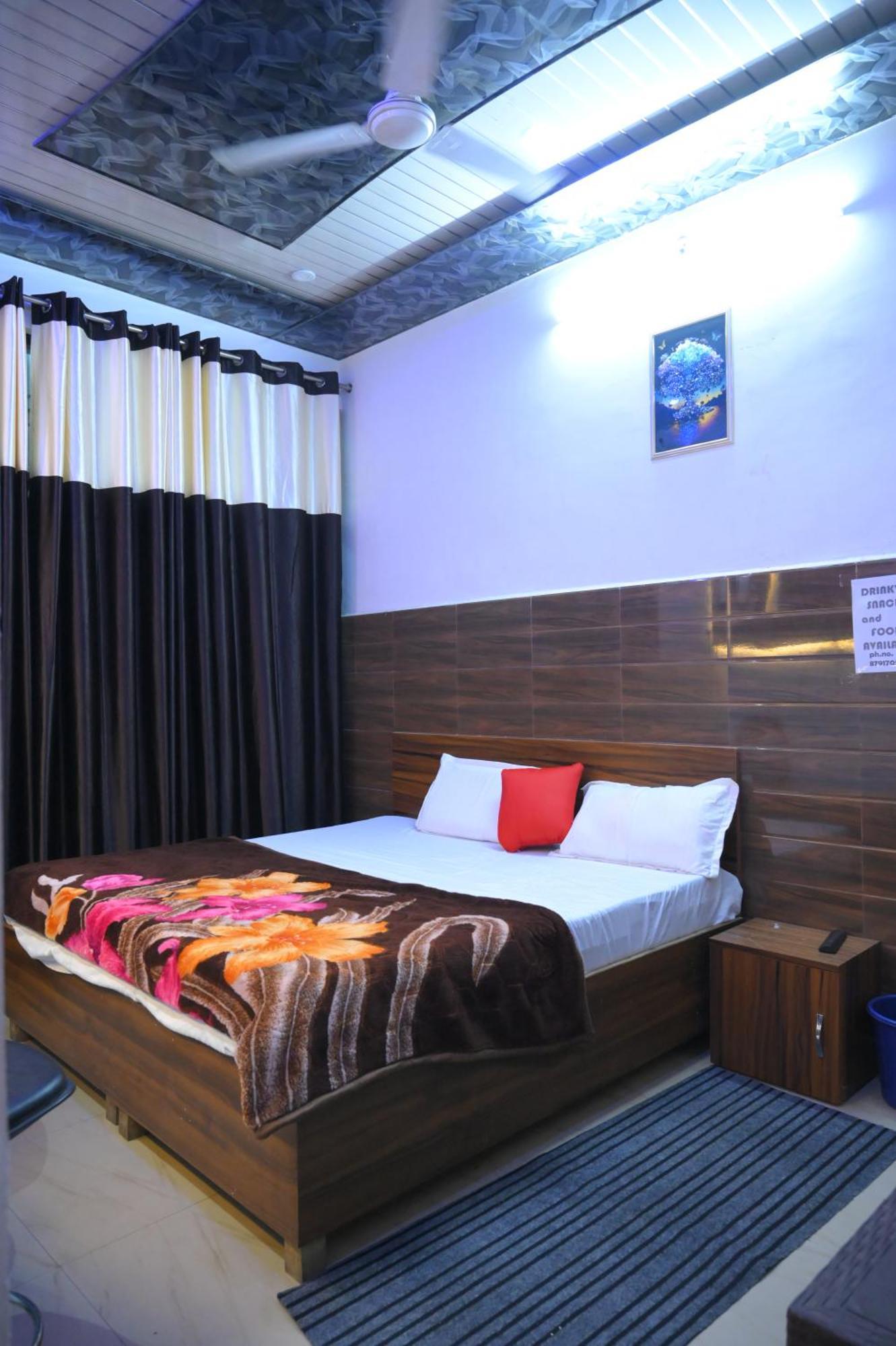 Hotel Starlight Meerut Εξωτερικό φωτογραφία