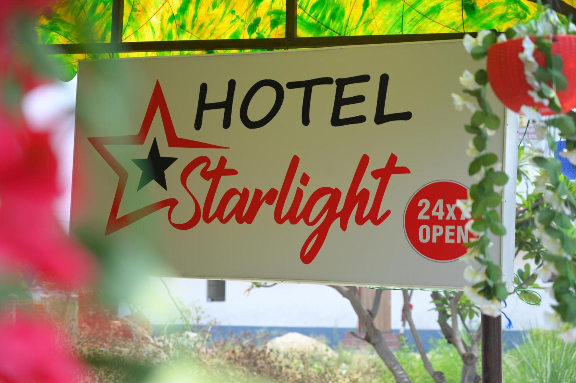 Hotel Starlight Meerut Εξωτερικό φωτογραφία